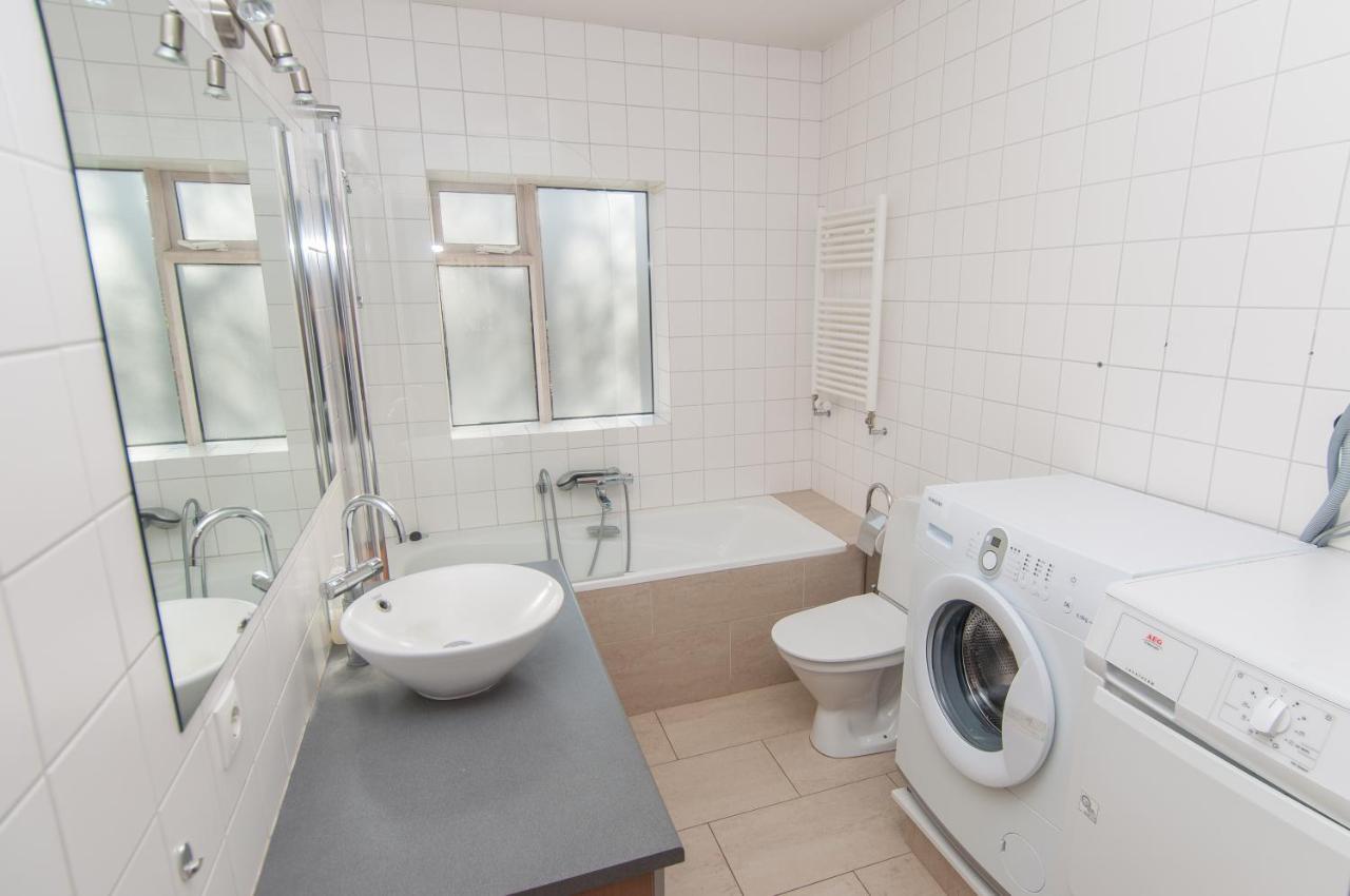 Pearl Of The North Apartments Akureyri Room photo